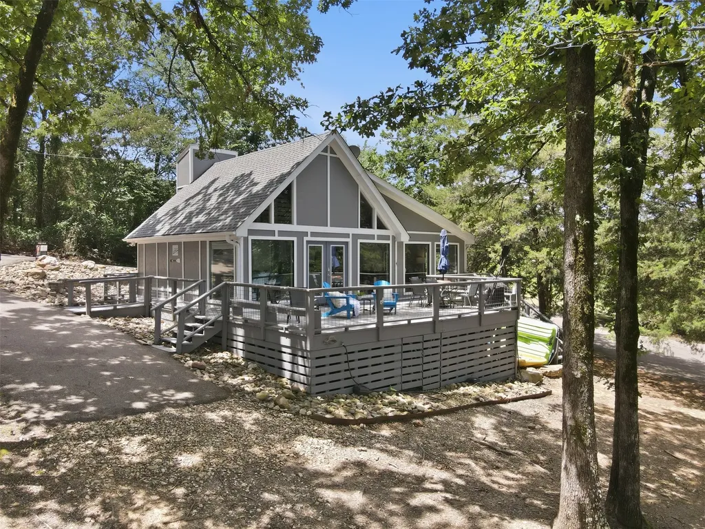 108 E Barker Creek Drive Scroggins TX 75480