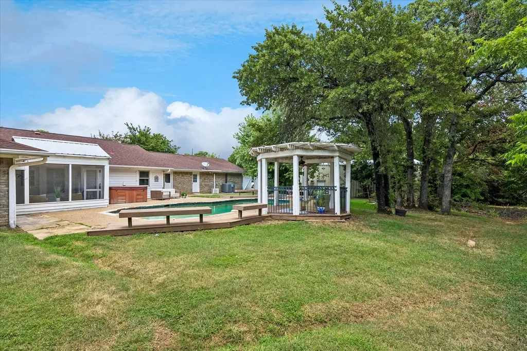 524 Oakridge Trail Copper Canyon TX 75077