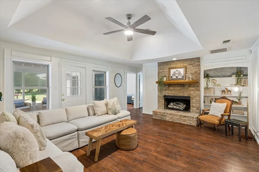 524 Oakridge Trail Copper Canyon TX 75077