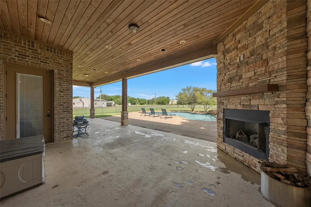 161 Rancho Lorena Drive Lorena TX 76655