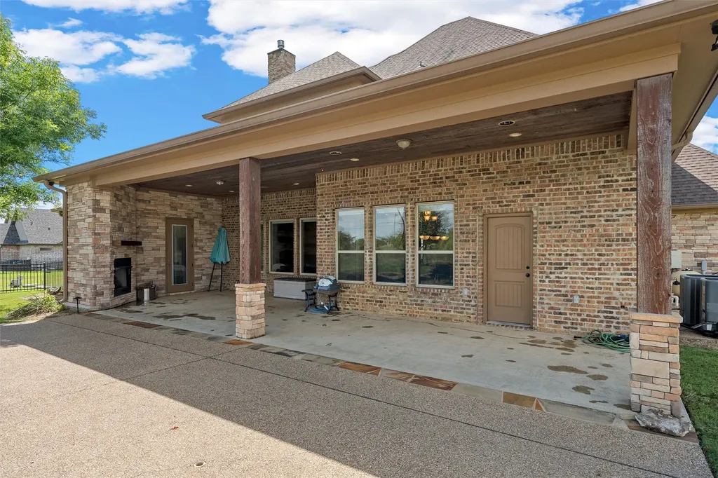 161 Rancho Lorena Drive Lorena TX 76655