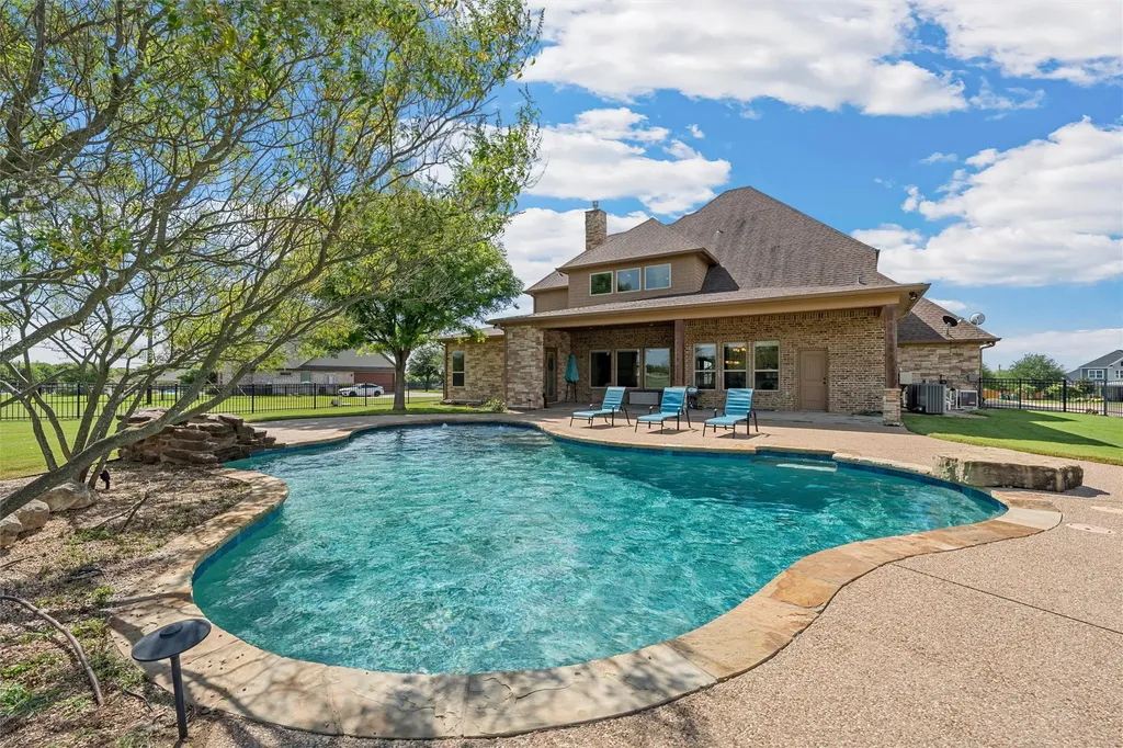 161 Rancho Lorena Drive Lorena TX 76655