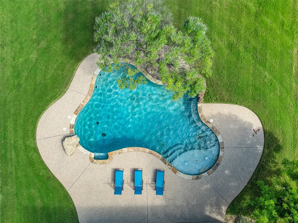 161 Rancho Lorena Drive Lorena TX 76655