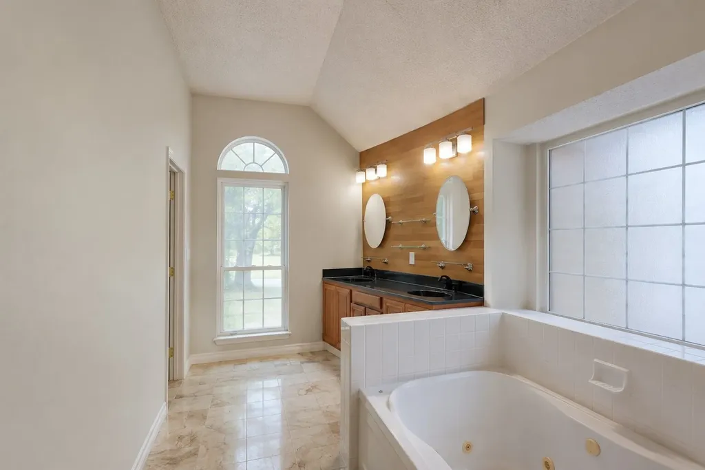 2737 Windswept Lane Mesquite TX 75181