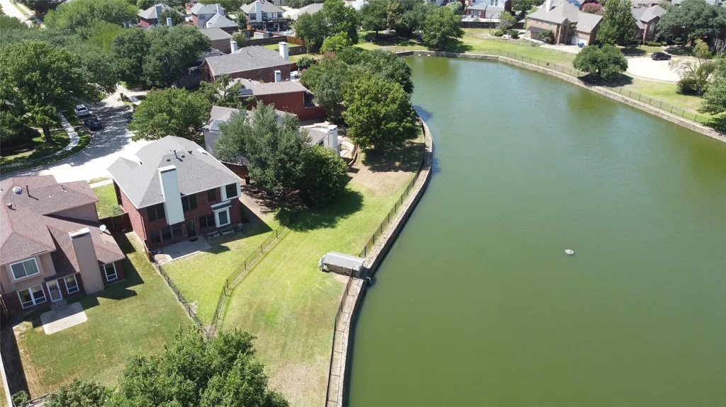 524 Woodlake Drive Coppell TX 75019