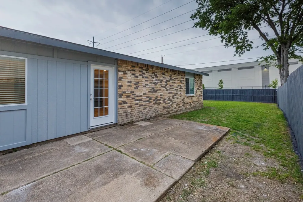 3029 Weather Vane Lane Dallas TX 75228