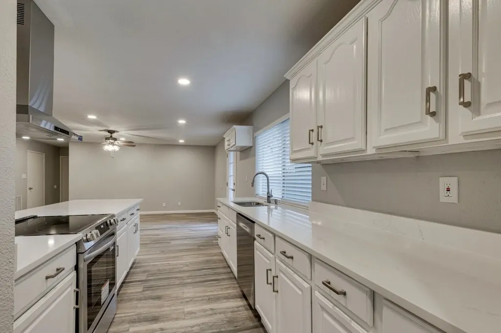 3029 Weather Vane Lane Dallas TX 75228