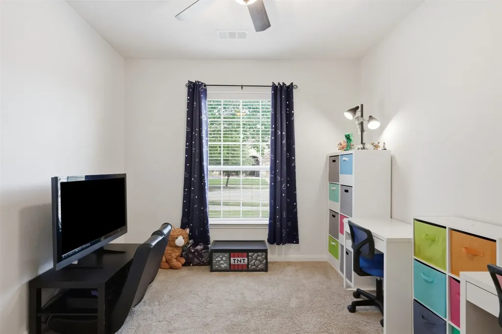 413 Water Oak Denton TX 76209