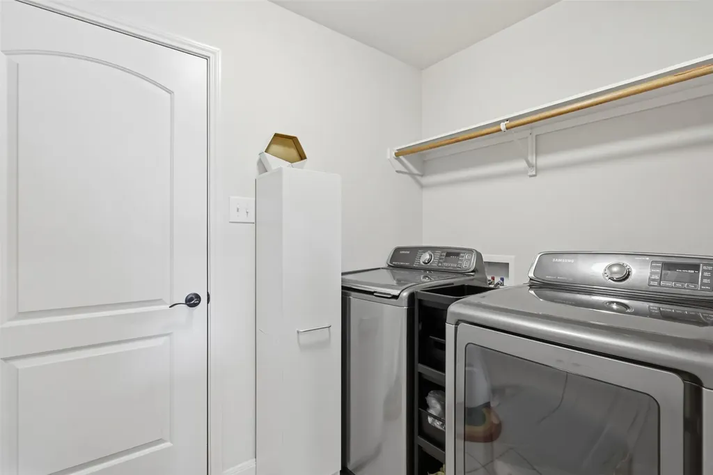 413 Water Oak Denton TX 76209