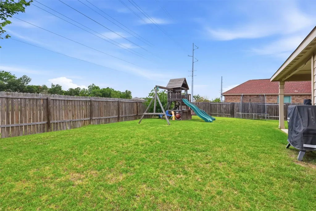 413 Water Oak Denton TX 76209