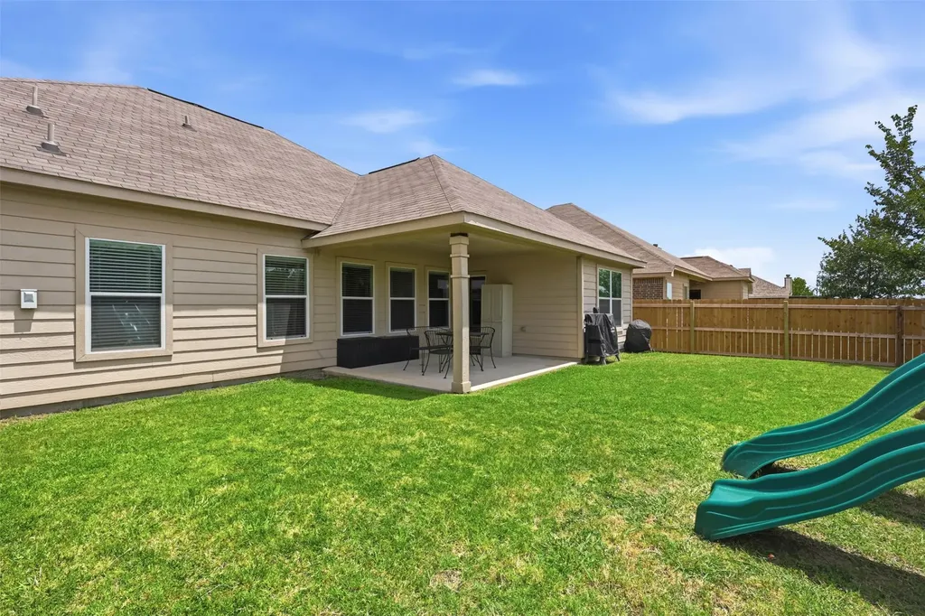 413 Water Oak Denton TX 76209