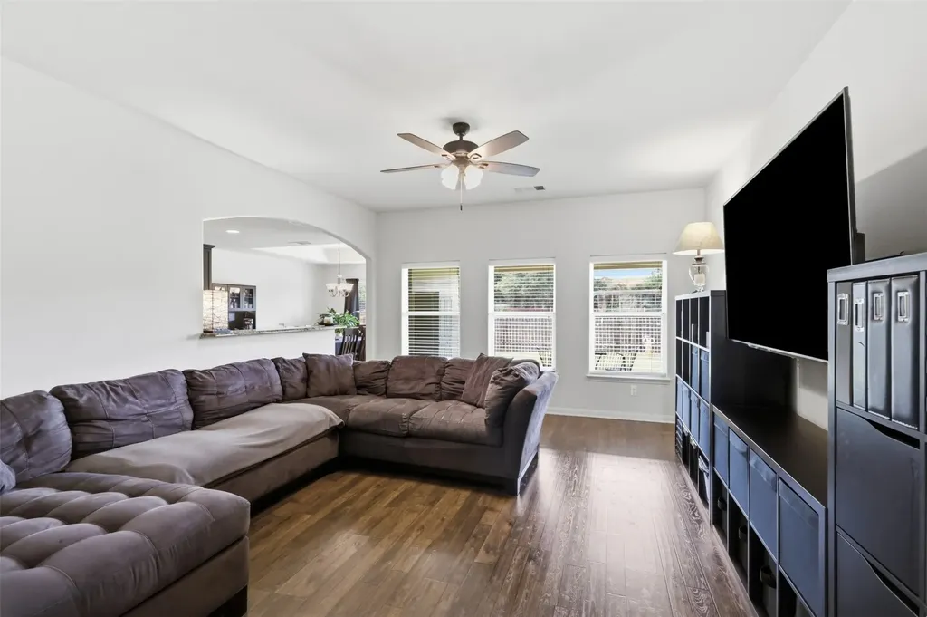 413 Water Oak Denton TX 76209