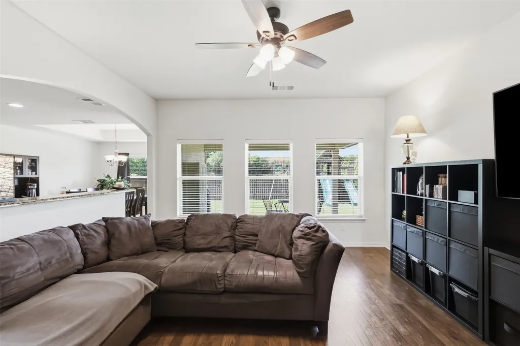 413 Water Oak Denton TX 76209