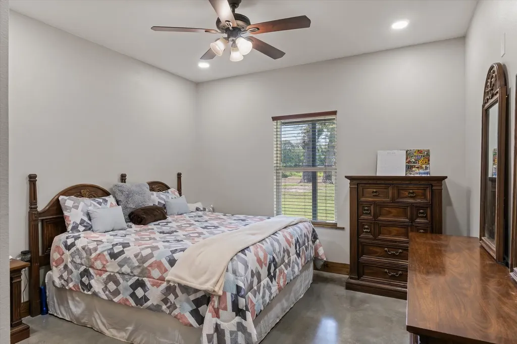 182 Vz County Road 1228 Canton TX 75103