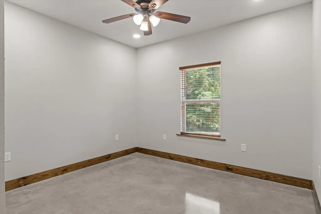 182 Vz County Road 1228 Canton TX 75103