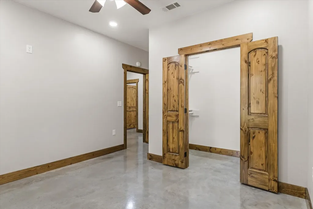 182 Vz County Road 1228 Canton TX 75103