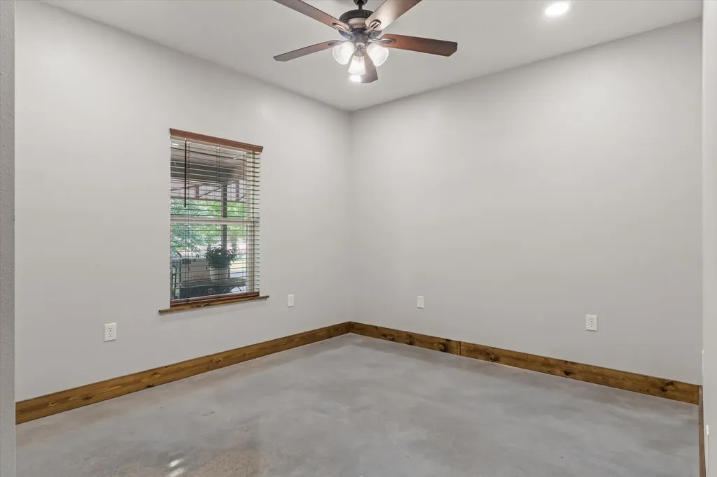 182 Vz County Road 1228 Canton TX 75103