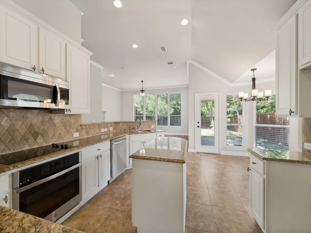 4557 Oak Shores Drive Plano TX 75024