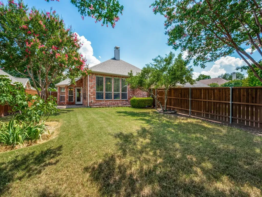 4557 Oak Shores Drive Plano TX 75024