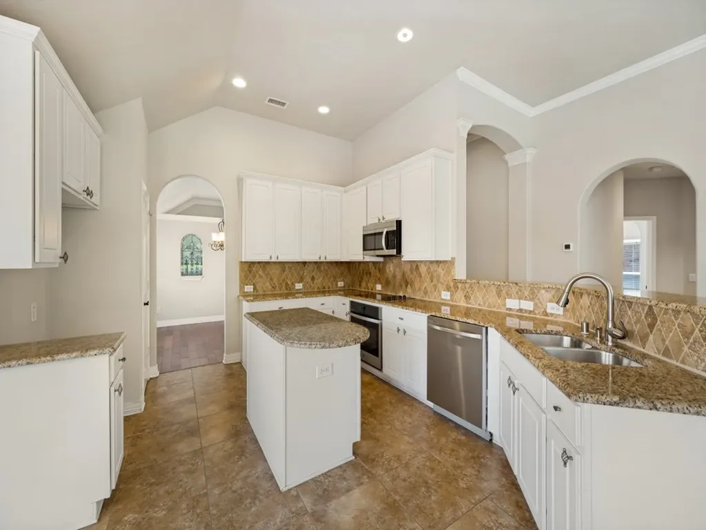 4557 Oak Shores Drive Plano TX 75024