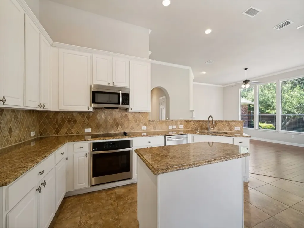 4557 Oak Shores Drive Plano TX 75024