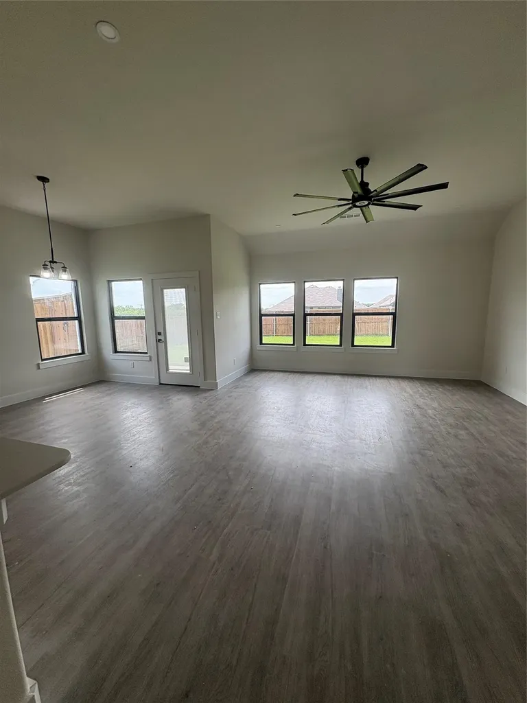 205 Reliance Road Godley TX 76044