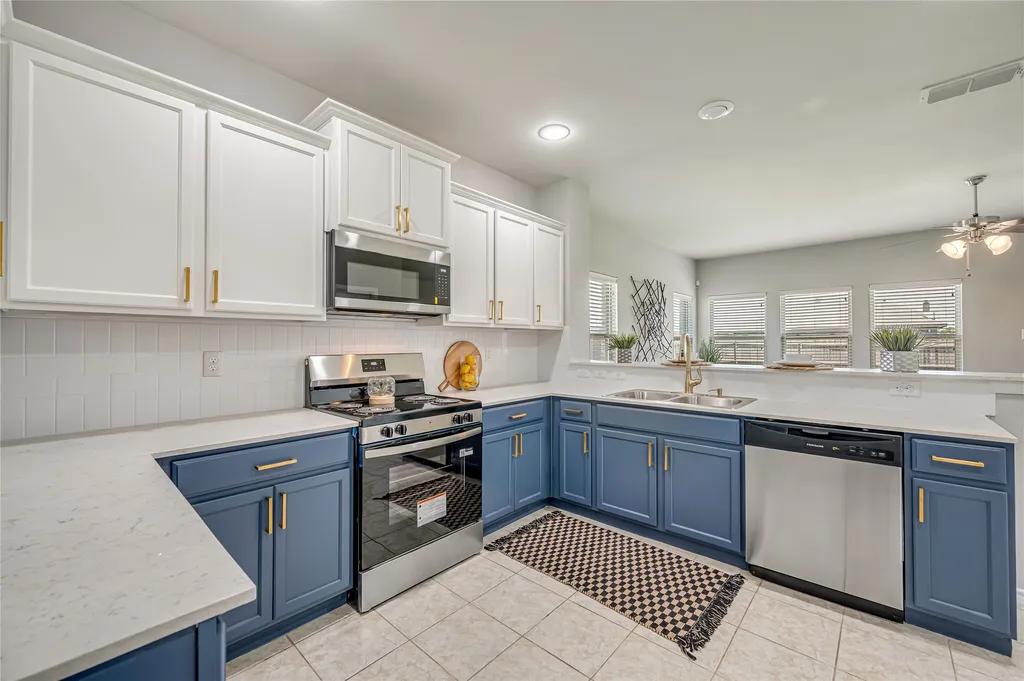 1981 Rainwater Way Lancaster TX 75146