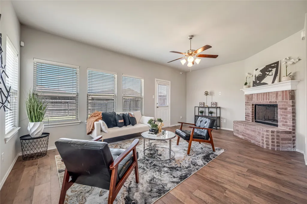 1981 Rainwater Way Lancaster TX 75146