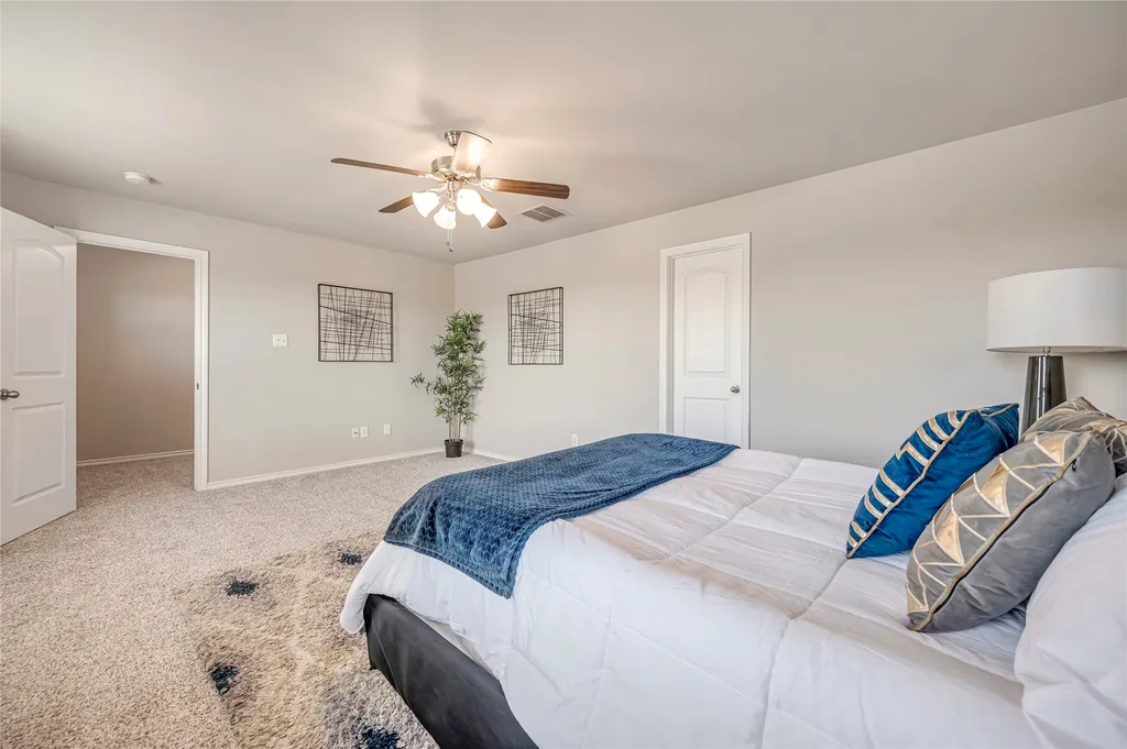 1981 Rainwater Way Lancaster TX 75146