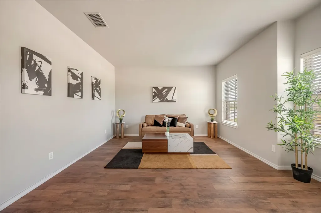 1981 Rainwater Way Lancaster TX 75146