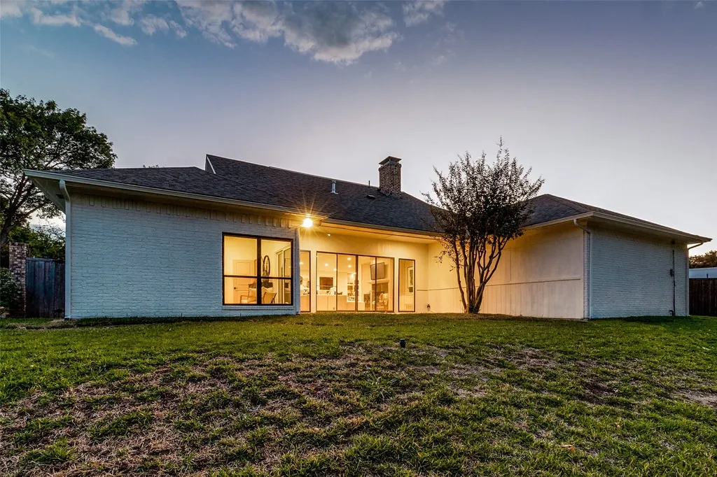 9563 Windy Knoll Drive Dallas TX 75243