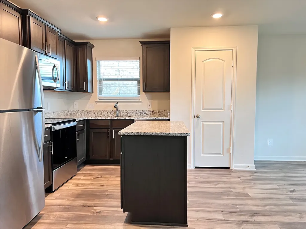 120 Caboose Court Newark TX 76071