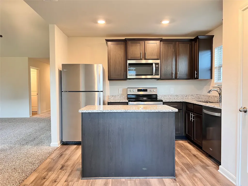 120 Caboose Court Newark TX 76071
