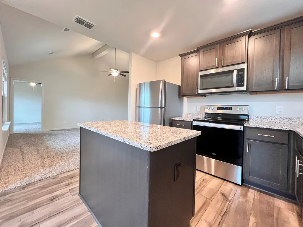 120 Caboose Court Newark TX 76071