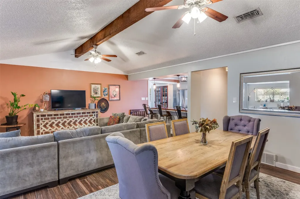 240 Smith Street Burleson TX 76028
