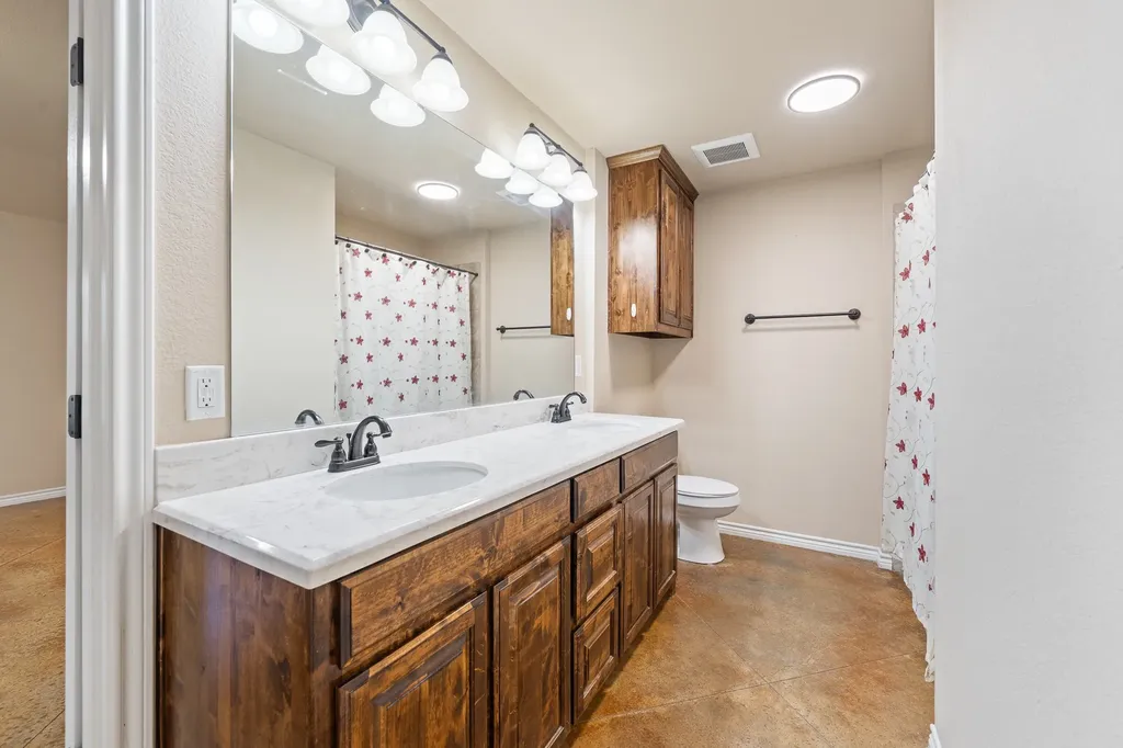 417 Nelson Street Godley TX 76044
