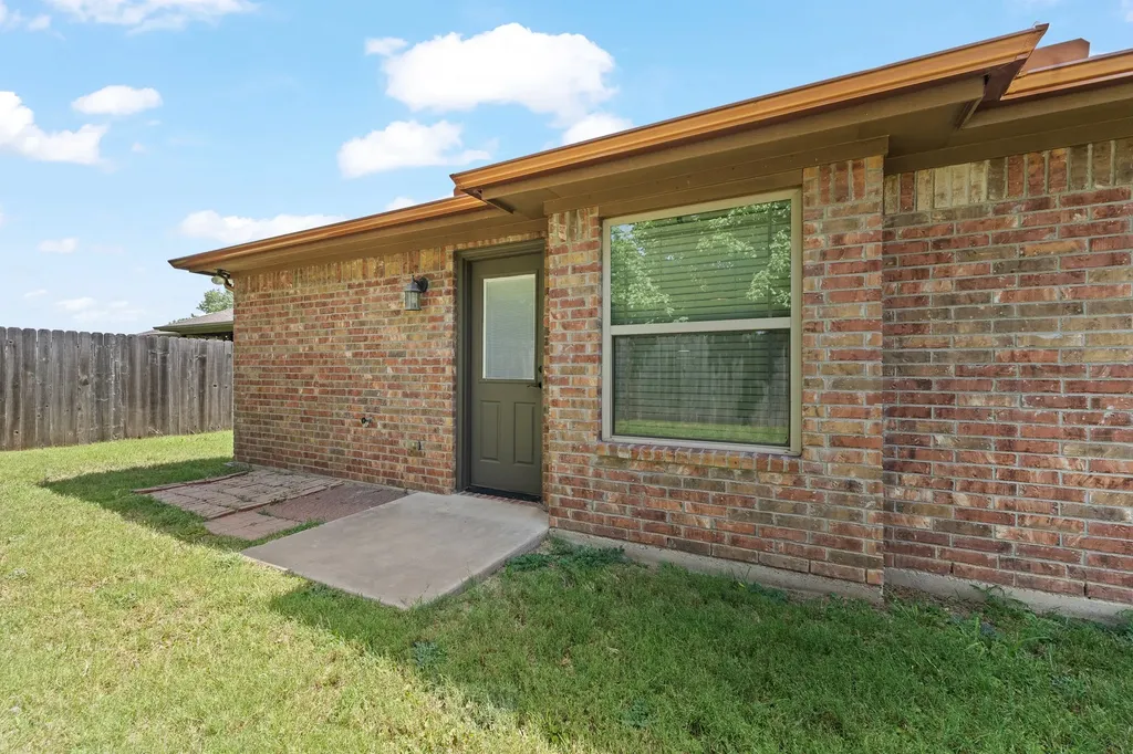 417 Nelson Street Godley TX 76044