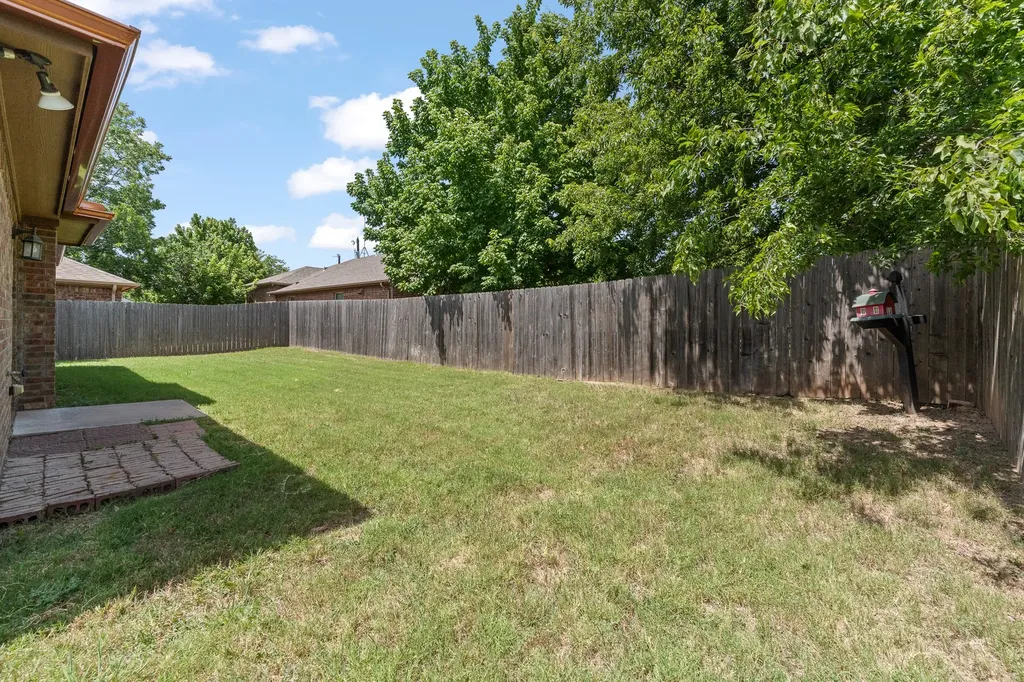 417 Nelson Street Godley TX 76044