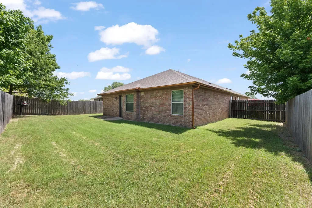 417 Nelson Street Godley TX 76044