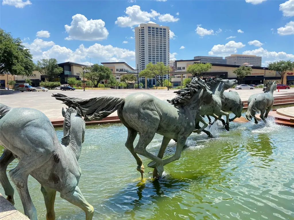 330 Las Colinas Boulevard E Irving TX 75039
