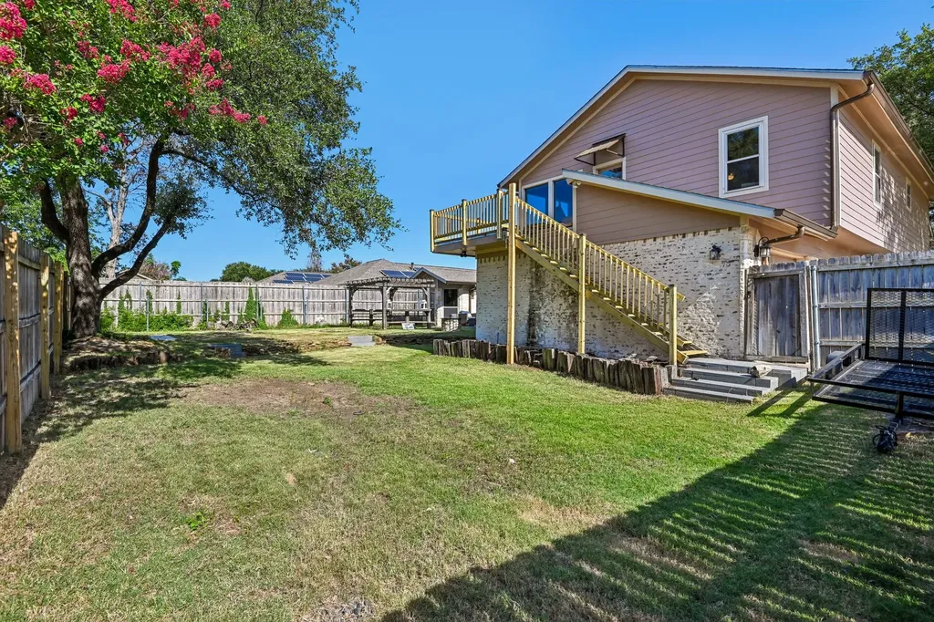 1501 Northland Street Carrollton TX 75006