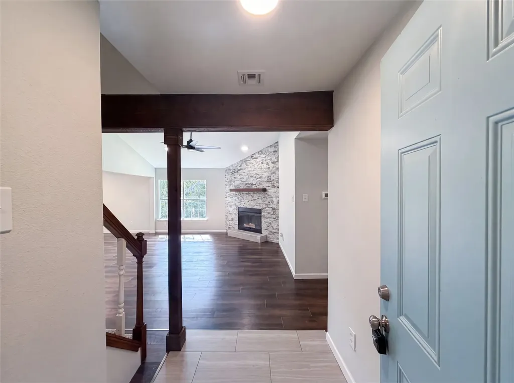126 Pleasant Run Lewisville TX 75067