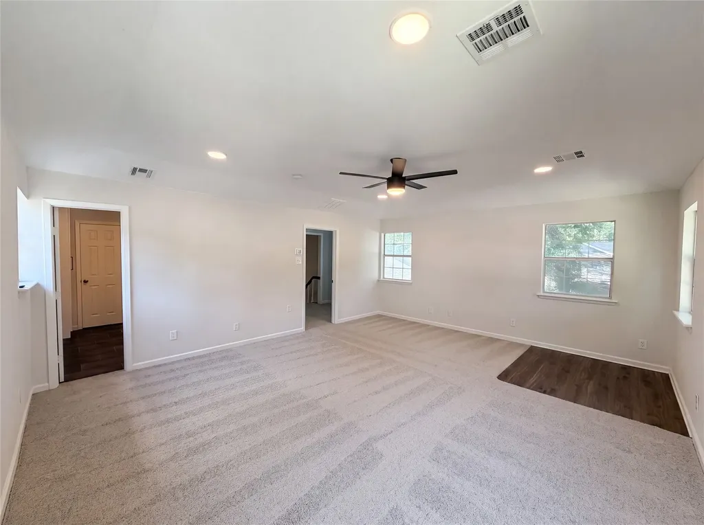 126 Pleasant Run Lewisville TX 75067