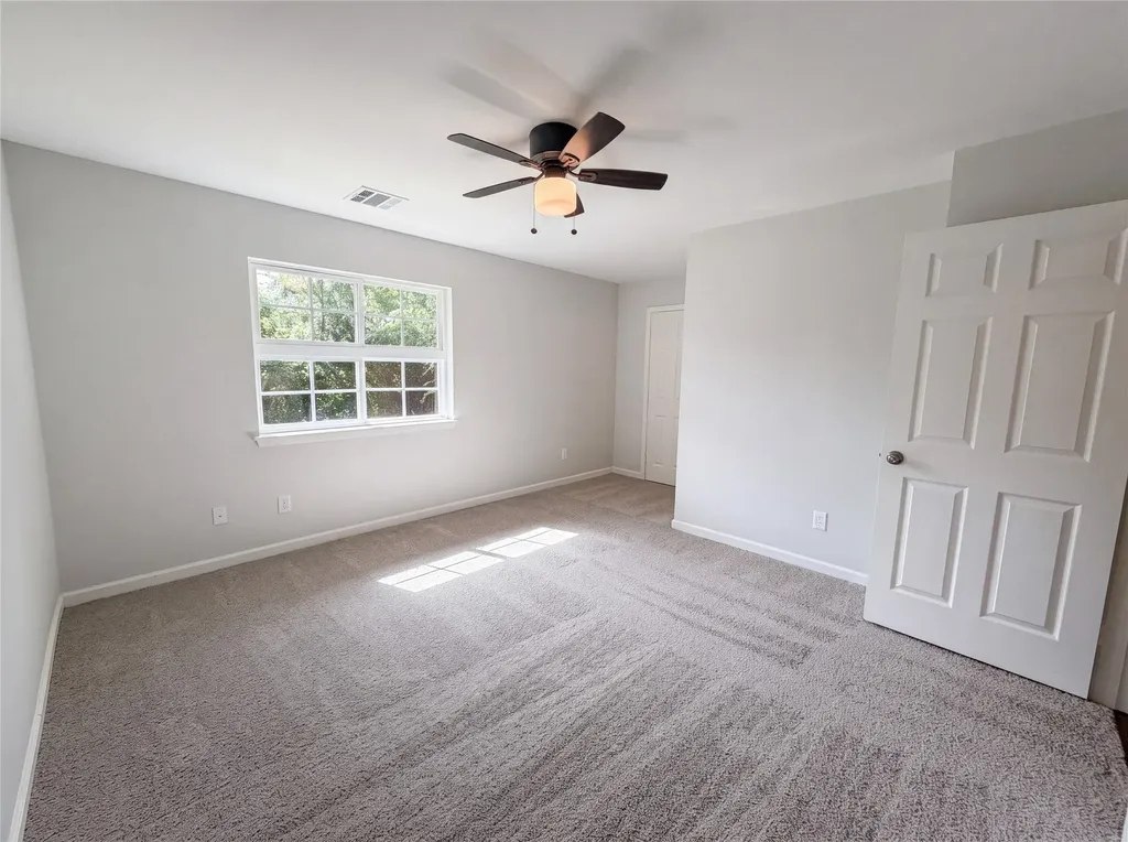 126 Pleasant Run Lewisville TX 75067