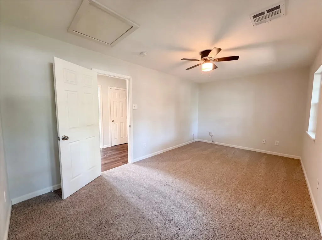 126 Pleasant Run Lewisville TX 75067