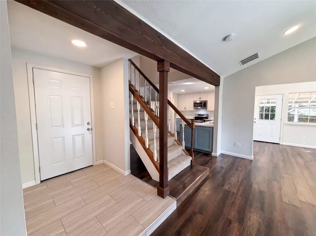 126 Pleasant Run Lewisville TX 75067