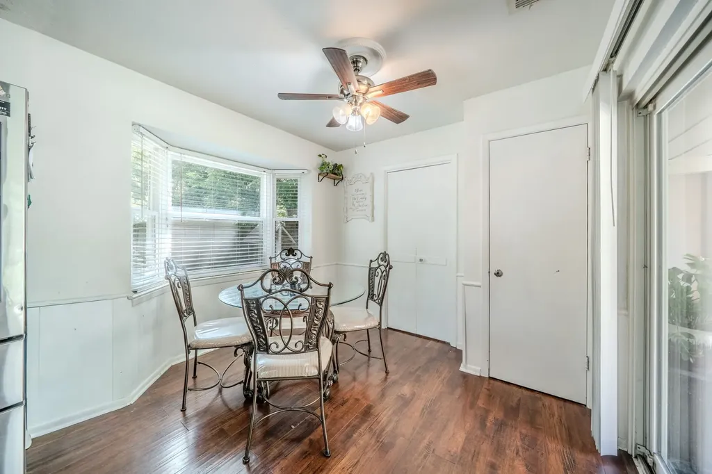 2233 Westfield Street Grand Prairie TX 75050