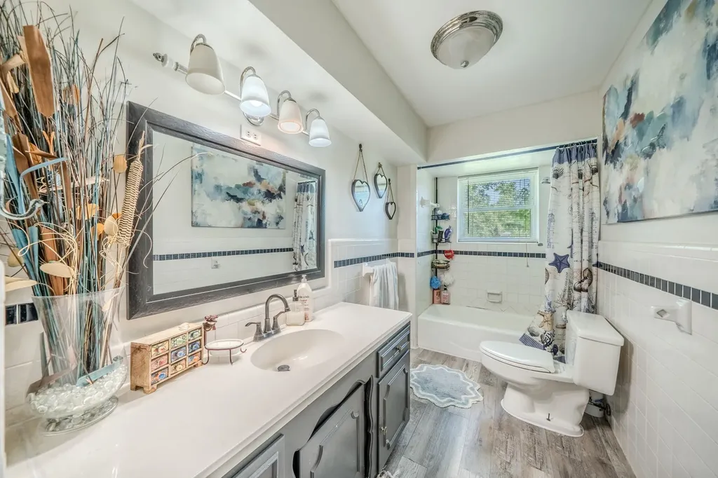 2233 Westfield Street Grand Prairie TX 75050