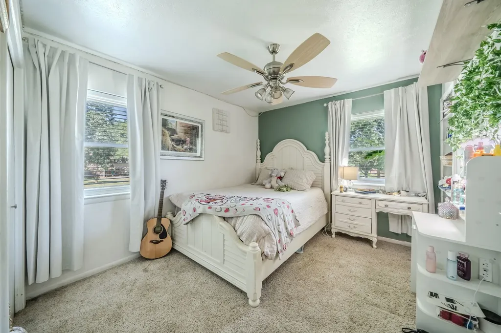 2233 Westfield Street Grand Prairie TX 75050