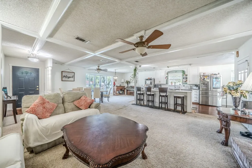 2233 Westfield Street Grand Prairie TX 75050